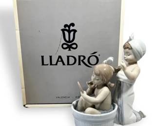 Lladro Bathing Beauties 6457 Figurine