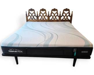 TempurPedic Adapt 11 Medium Hybrid Mattress, King Size