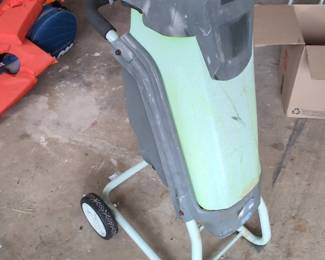 Electric Chipper Shredder