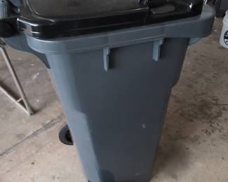 Plastic Prince 64-Gallon Rolling Trash Can