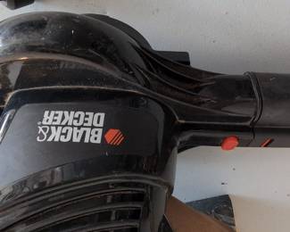 Black & Decker BV3100 Electric Blower/Vacuum