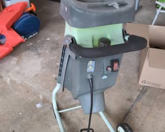 Electric Chipper Shredder