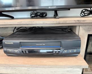 Panasonic Omnivision 4-Head Hi-Fi VCR