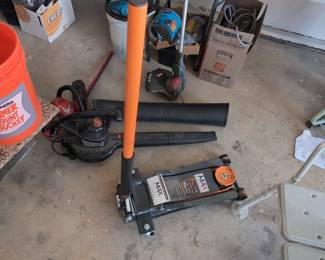 MAX 3 Ton Dual Pump Low Profile Floor Jack