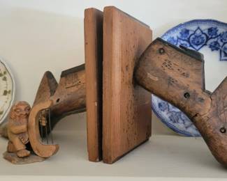 Anri and wooden bookends