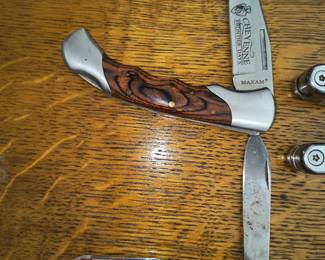 Assorted pocket knives