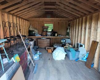 12 ft x 20 ft outbuilding in great condition