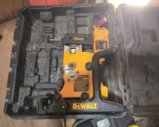 DeWalt laser level