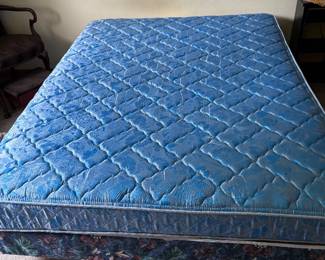 Queen Size Mattresss