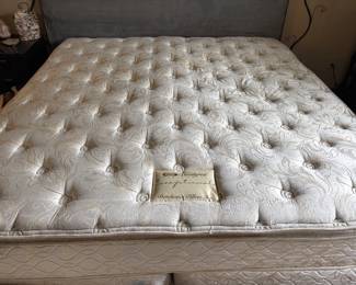 King Size Simmons Dorchester Pillow Top Mattress