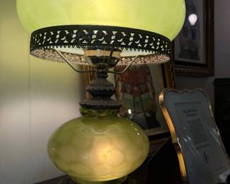 THIS GRINCH GREEN ANTIQUE LAMP