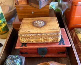 SO MANY COOL WOOD BOXES & VESSELS 