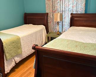 Matching twin beds