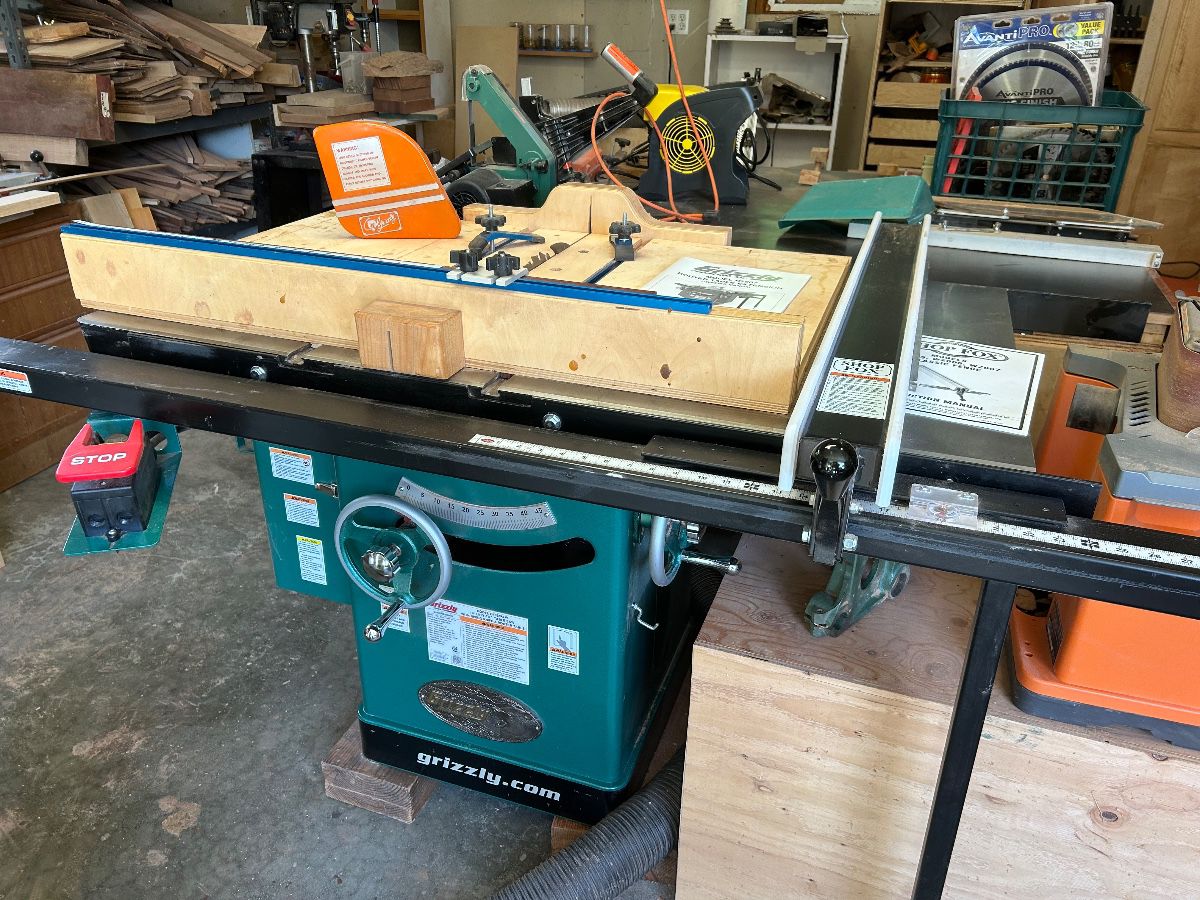 Grizzly G1023RLW 10" table saw