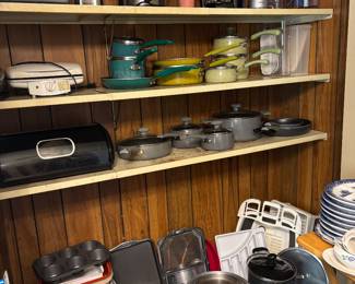 Kitchen appliances 