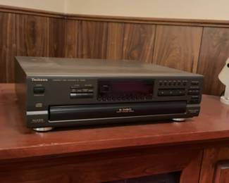 Technics SL-PD887 5-Disc Rotary Compact Disc Changer