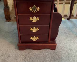 Classic Wooden Jewelry Armoire with Gold-Tone Hardware 14 x 22 x 22