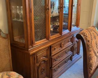 China Cabinet with Display