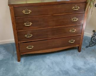 Vintage Mid-Century 4-Drawer Wood Dresser with Ornate Brass Pulls 42 x 20 x 35