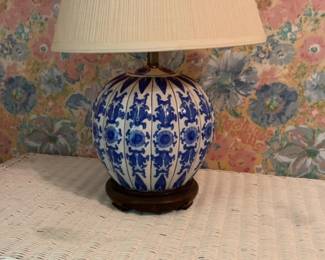 Blue and White Ceramic Melon Lamp