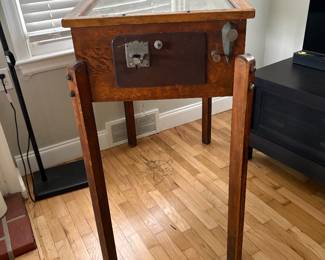 Vintage Chicago Coin machine 1935 Pinball