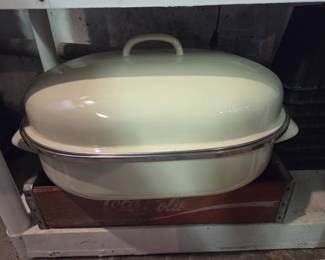 Heavy enamel roaster