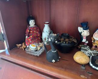 Lots of Vintage Pieces 