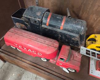 Vintage toy trucks, etc - Buddy L Texaco tanker truck