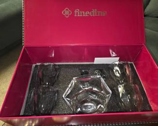 Finedine 5 pc Whiskey Decanter set