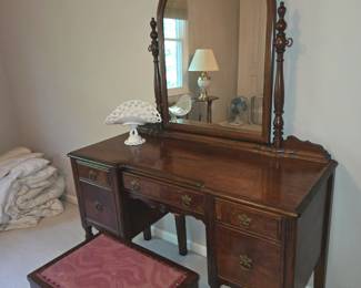 Antique dressing table