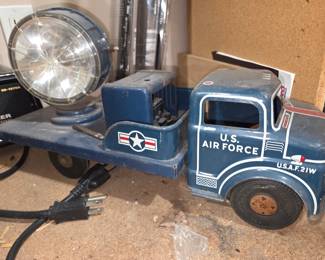 Vintage Marx U.S. Air Force searchlight truck