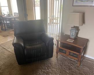 leather recliner chair