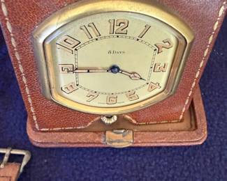 Lot 9 - 8 Days Traveling Clock 