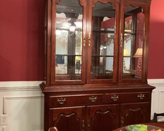 Thomasville China Cabinet