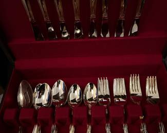 SS/GOLD FLATWARE