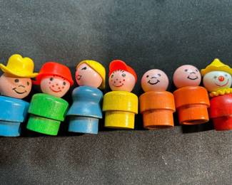 WOODEN FISHER PRICE PEOPLE