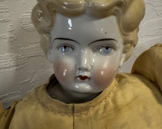 Head In lovely condition