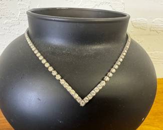 Dainty rhinestone necklace