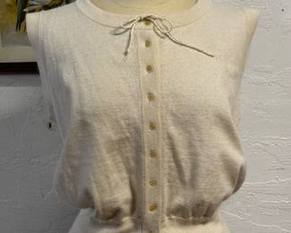 Sweet cashmere vest