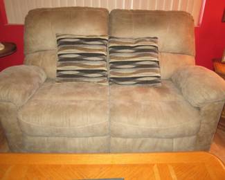 Reclining Sofa