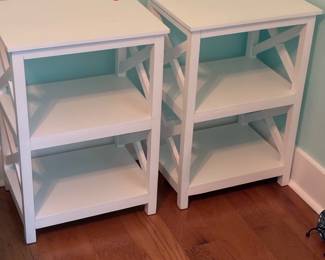 Set of 2 night stands