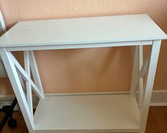 Accent table
