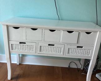 Accent table