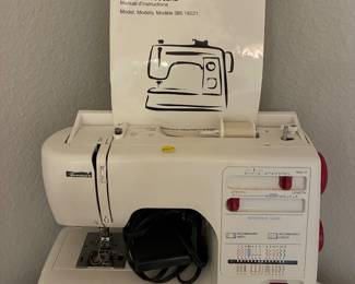 Sewing machine 