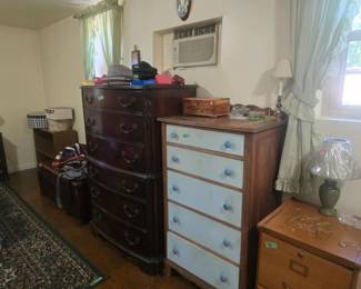 Dressers & beds 