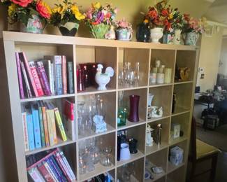 Cook books , collectable, artificial flowers