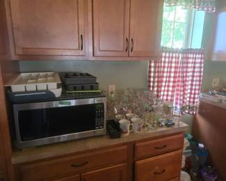 Microwave & glass ware 
