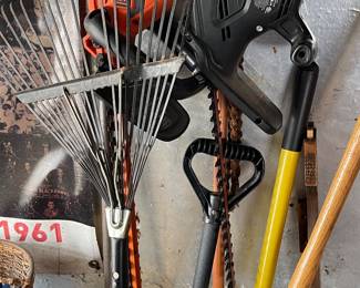 Lawn tools 