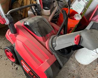 Snow blower 