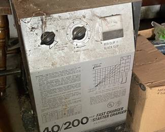 Automotive battery charger/jumper